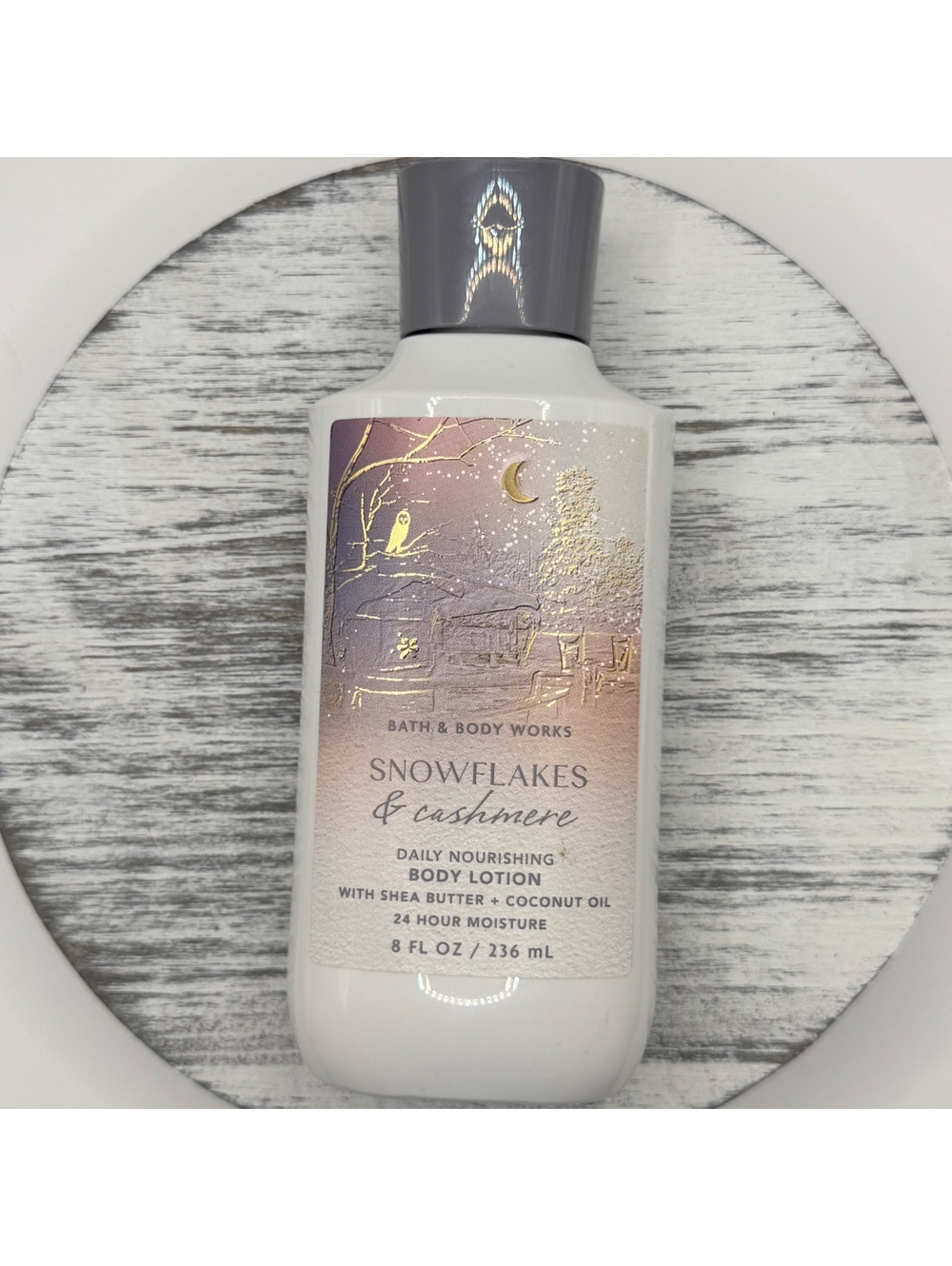 Bath & Body Works SNOWFLAKES & CASHMERE Daily Nourishing Body Lotion 8 oz NEW